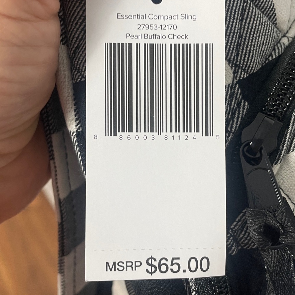NWT Vera Bradley Essential Compact Sling - Picture 9 of 9